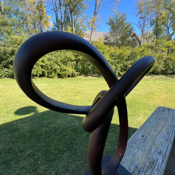 Infinite Knot Swirl sculpture - Picture 10 of 14
